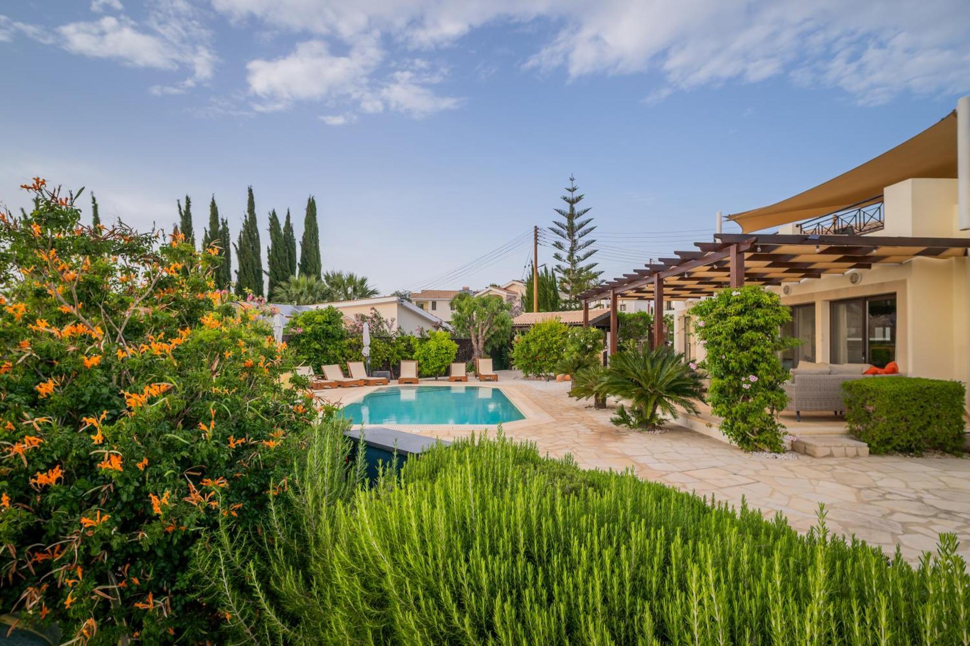 Villa Panorama - Stunning Views In Villa With Hot Tub, Pool, Garden Куклия Екстериор снимка