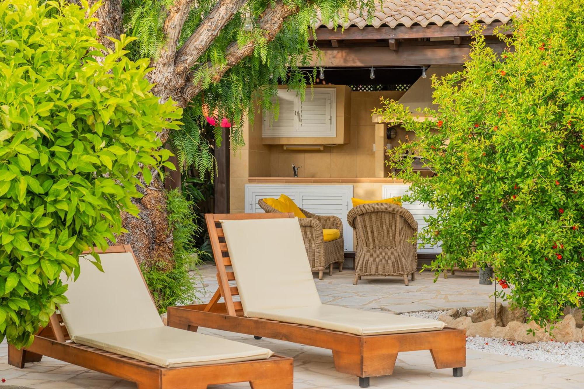 Villa Panorama - Stunning Views In Villa With Hot Tub, Pool, Garden Куклия Екстериор снимка